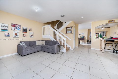 Touwnhouse à vendre à Homestead, Floride: 3 chambres, 171.87 m2 № 2070942 - photo 7