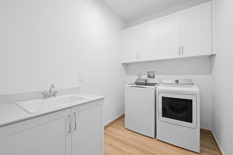 House in Fort Lauderdale, Florida 4 bedrooms, 254.37 sq.m. № 2260764 - photo 20