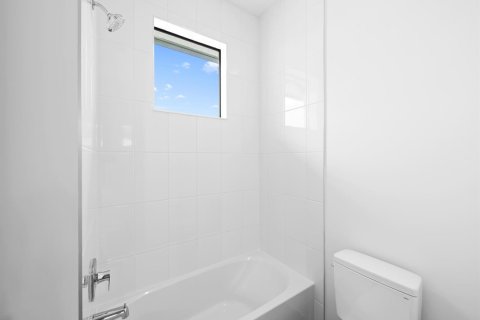 House in Fort Lauderdale, Florida 4 bedrooms, 254.37 sq.m. № 2260764 - photo 17