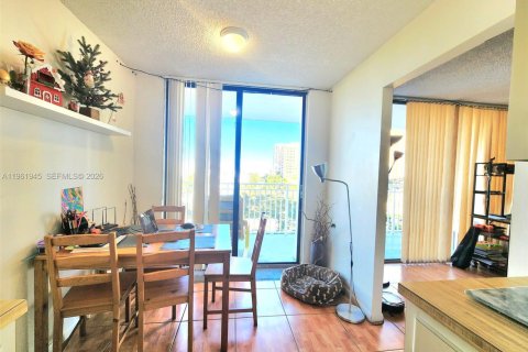 Купить кондоминиум в Санни-Айлс-Бич, Флорида 1 спальня, 100.43м2, № 2025091 - фото 18