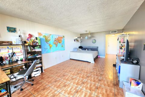 Купить кондоминиум в Санни-Айлс-Бич, Флорида 1 спальня, 100.43м2, № 2025091 - фото 10