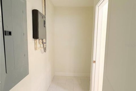House in Saint Petersburg, Florida 3 bedrooms, 120.22 sq.m. № 2238809 - photo 19
