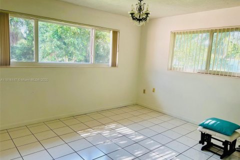 Casa en venta en Palmetto Bay, Florida, 3 dormitorios, 166.85 m2 № 1893324 - foto 15