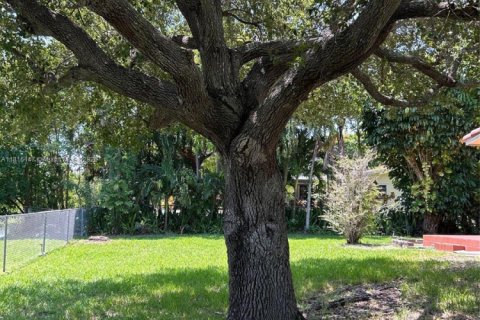 Villa ou maison à vendre à Palmetto Bay, Floride: 3 chambres, 166.85 m2 № 1893324 - photo 25