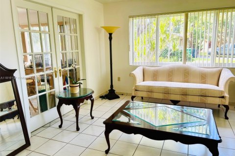 Casa en venta en Palmetto Bay, Florida, 3 dormitorios, 166.85 m2 № 1893324 - foto 11