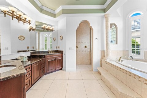 Villa ou maison à vendre à Longwood, Floride: 4 chambres, 353.96 m2 № 2362666 - photo 26