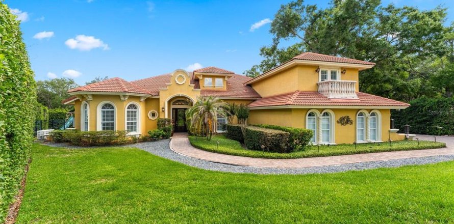 Villa ou maison à Longwood, Floride 4 chambres, 353.96 m2 № 2362666