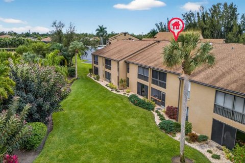Condo in Fort Myers, Florida, 2 bedrooms  № 2102156 - photo 23
