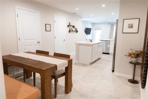 Touwnhouse à vendre à New Port Richey, Floride: 3 chambres, 133.04 m2 № 2355891 - photo 2