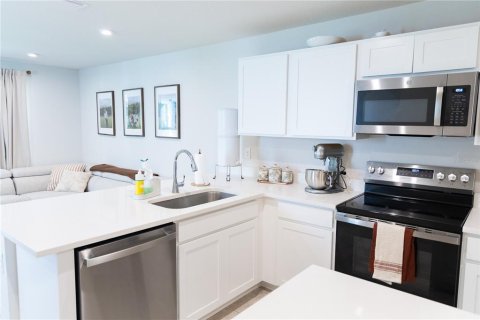 Touwnhouse à vendre à New Port Richey, Floride: 3 chambres, 133.04 m2 № 2355891 - photo 7