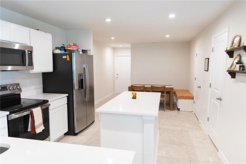 Touwnhouse à vendre à New Port Richey, Floride: 3 chambres, 133.04 m2 № 2355891 - photo 4