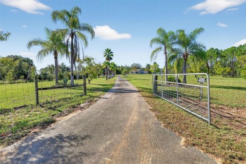 Casa en venta en Clermont, Florida, 3 dormitorios, 191.29 m2 № 2115462 - foto 30
