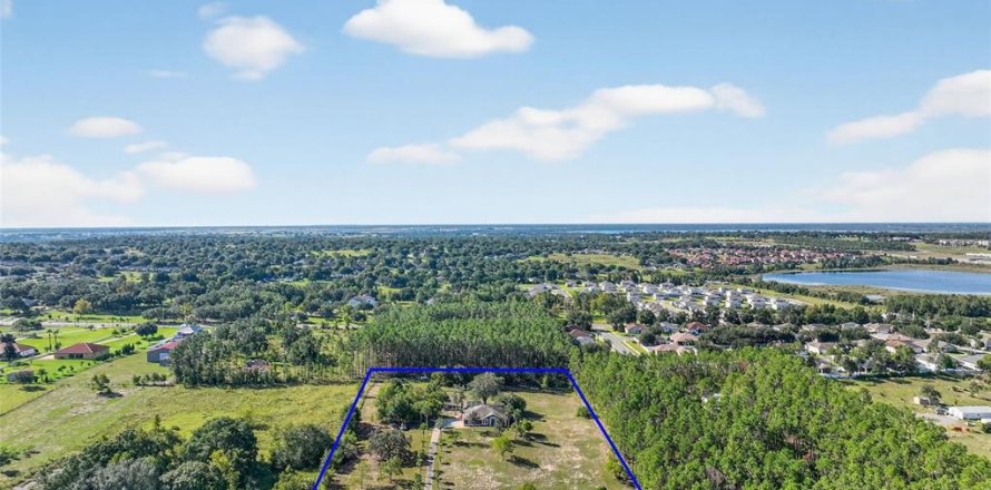 Casa en Clermont, Florida 3 dormitorios, 191.29 m2 № 2115462