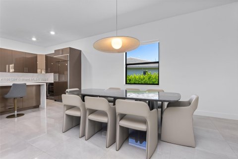 Villa ou maison à vendre à Davie, Floride: 5 chambres, 378.48 m2 № 1977577 - photo 12