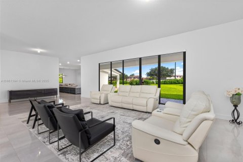 Villa ou maison à vendre à Davie, Floride: 5 chambres, 378.48 m2 № 1977577 - photo 13