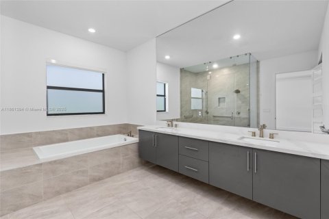 Villa ou maison à vendre à Davie, Floride: 5 chambres, 378.48 m2 № 1977577 - photo 25