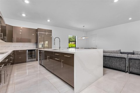 Villa ou maison à vendre à Davie, Floride: 5 chambres, 378.48 m2 № 1977577 - photo 8