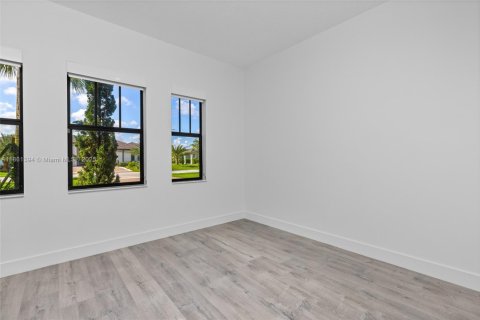 Villa ou maison à vendre à Davie, Floride: 5 chambres, 378.48 m2 № 1977577 - photo 21