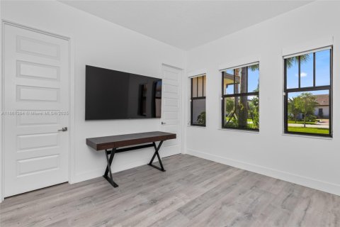 Villa ou maison à vendre à Davie, Floride: 5 chambres, 378.48 m2 № 1977577 - photo 24