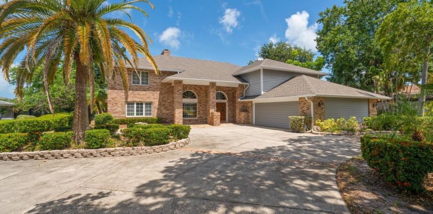 Villa ou maison à Largo, Floride 5 chambres, 444.63 m2 № 2224361