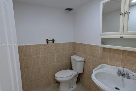 Appartement à louer à North Miami Beach, Floride: 1 chambre, 72.46 m2 № 2385102 - photo 14