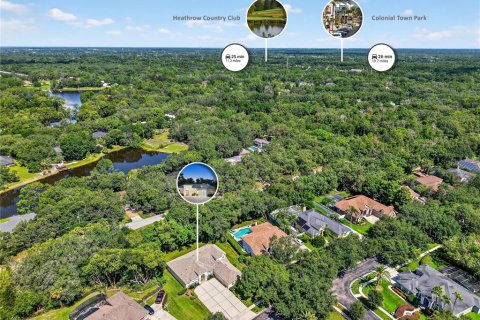 House in Winter Springs, Florida 5 bedrooms, 307.04 sq.m. № 1888512 - photo 15