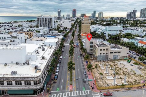 Propiedad comercial en venta en Miami Beach, Florida № 2158561 - foto 11