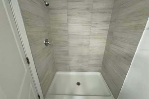 Adosado en venta en Orlando, Florida, 3 dormitorios, 156.73 m2 № 2205123 - foto 13
