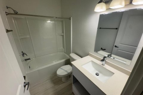 Adosado en venta en Orlando, Florida, 3 dormitorios, 156.73 m2 № 2205123 - foto 9