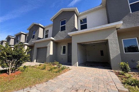 Townhouse in Orlando, Florida 3 bedrooms, 156.73 sq.m. № 2205123