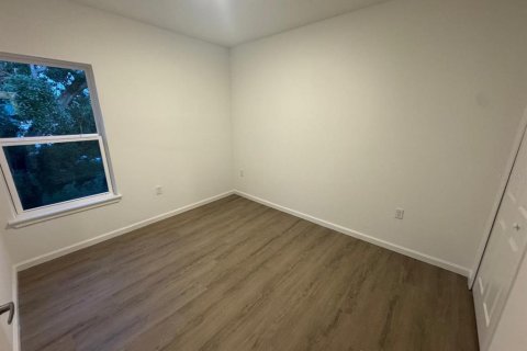 Adosado en venta en Orlando, Florida, 3 dormitorios, 156.73 m2 № 2205123 - foto 11