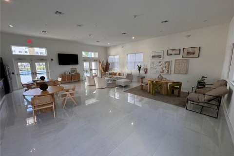 Adosado en venta en Orlando, Florida, 3 dormitorios, 156.73 m2 № 2205123 - foto 22