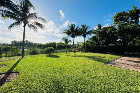House in Wellington, Florida 4 bedrooms, 195.47 sq.m. № 1836239 - photo 20