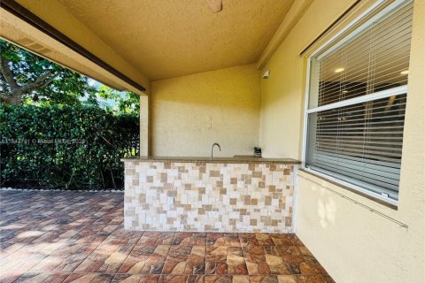House in Wellington, Florida 4 bedrooms, 195.47 sq.m. № 1836239 - photo 28