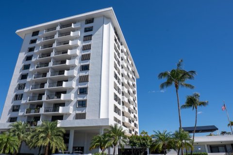 Condo in North Palm Beach, Florida, 2 bedrooms  № 2145993 - photo 2