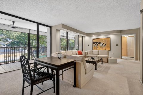 Condo in Hollywood, Florida, 2 bedrooms № 2029601 - photo 5