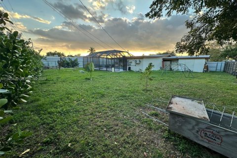 Casa en venta en Cutler Bay, Florida, 3 dormitorios, 93.65 m2 № 1993741 - foto 19