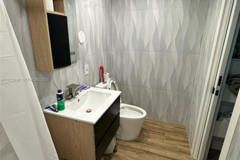 Casa en venta en Cutler Bay, Florida, 3 dormitorios, 93.65 m2 № 1993741 - foto 11