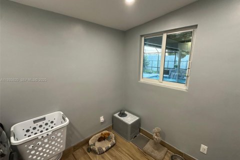 Casa en venta en Cutler Bay, Florida, 3 dormitorios, 93.65 m2 № 1993741 - foto 10