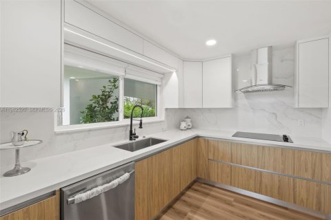 Casa en venta en Boca Raton, Florida, 3 dormitorios, 139.73 m2 № 2046604 - foto 13