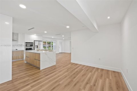 Casa en venta en Boca Raton, Florida, 3 dormitorios, 139.73 m2 № 2046604 - foto 10