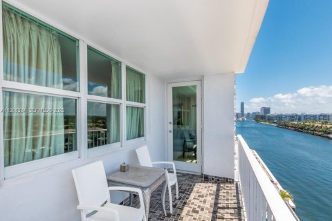 Condominio en alquiler en Hollywood, Florida, 1 dormitorio, 86.21 m2 № 2054847 - foto 2