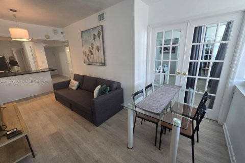 Снять в аренду кондоминиум в Майами-Бич, Флорида 1 спальня, 51.1м2, № 1987021 - фото 4