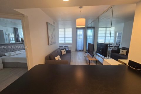 Снять в аренду кондоминиум в Майами-Бич, Флорида 1 спальня, 51.1м2, № 1987021 - фото 3