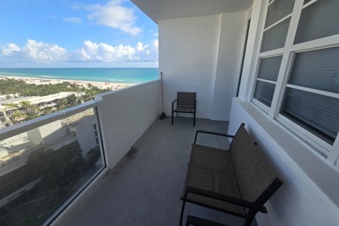 Снять в аренду кондоминиум в Майами-Бич, Флорида 1 спальня, 51.1м2, № 1987021 - фото 2