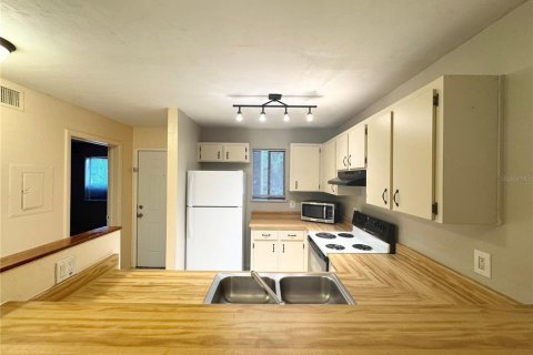Condo in Gainesville, Florida, 2 bedrooms № 2234712 - photo 4