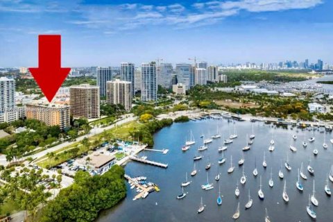 Condo in Miami, Florida, 1 bedroom  № 2053028
