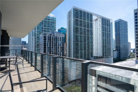 Condominio en alquiler en Miami, Florida, 3 dormitorios, 172.43 m2 № 2046115 - foto 20