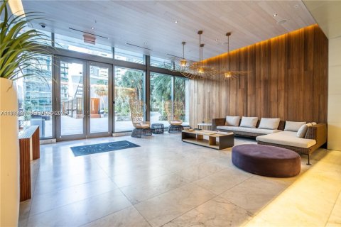 Condominio en alquiler en Miami, Florida, 3 dormitorios, 172.43 m2 № 2046115 - foto 25