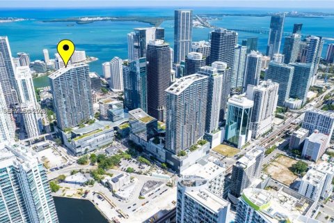 Condominio en alquiler en Miami, Florida, 3 dormitorios, 172.43 m2 № 2046115 - foto 27